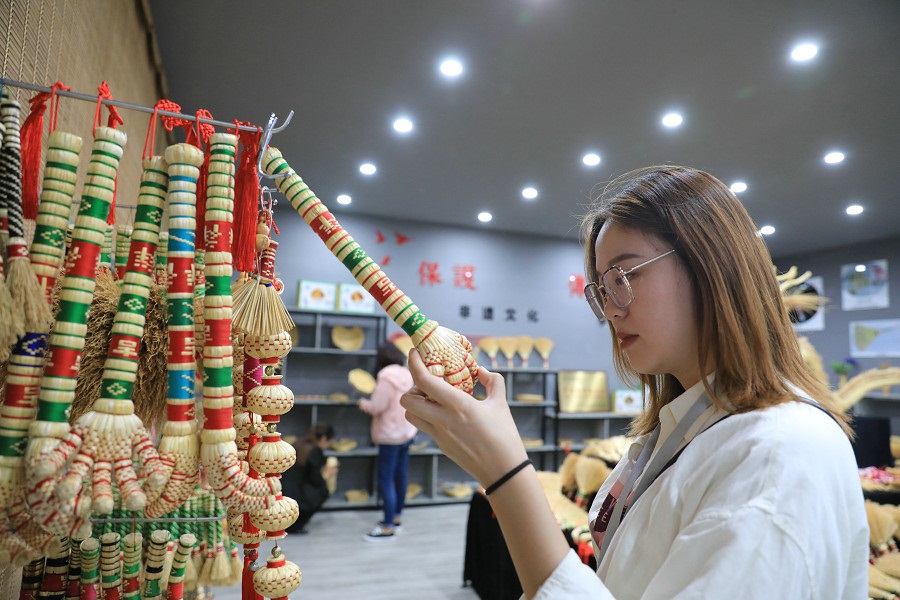 小小笤帚苗做成了10億元大產(chǎn)業(yè)，不簡單！