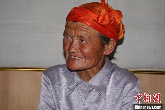 薩仁托婭拍攝的“草原母親”?！∷_仁托婭供圖