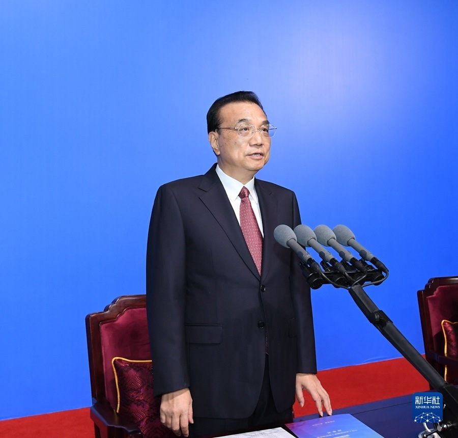 9月27日晚，中華人民共和國第十四屆運動會在陜西西安閉幕。中共中央政治局常委、國務(wù)院總理李克強出席閉幕式并宣布運動會閉幕。新華社記者 申宏 攝