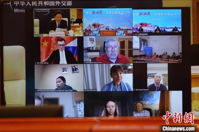 “幸福新西藏、發(fā)展新畫卷”云訪問活動(dòng)在拉薩、北京、莫斯科等地同時(shí)舉行?！∪轿木?攝