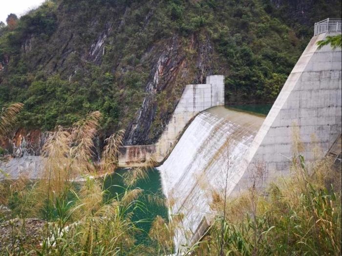 2021年12月7日，督察組現(xiàn)場督察發(fā)現(xiàn)，未取得相關(guān)手續(xù)的上立亭電站主體工程已完成建設(shè)