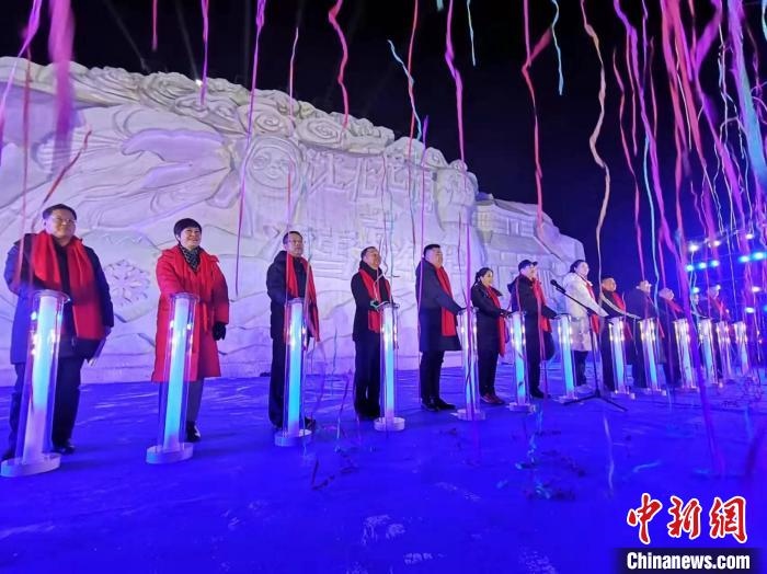 啟動(dòng)儀式現(xiàn)場(chǎng)。　趙桂華 攝