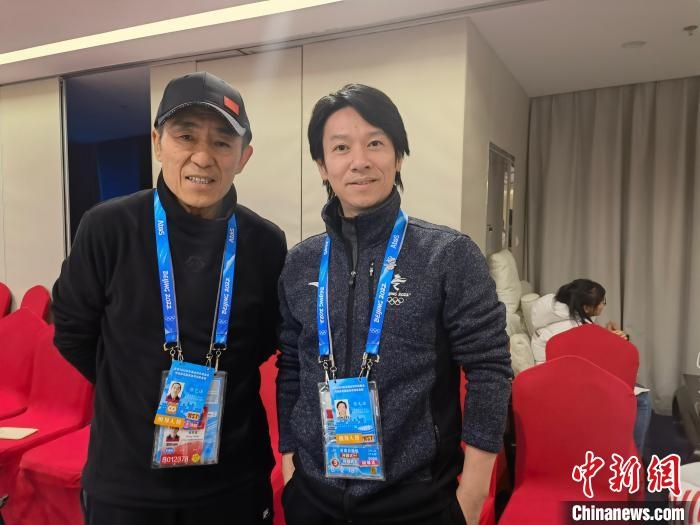 張文海與張藝謀的合影?！埼暮?供圖