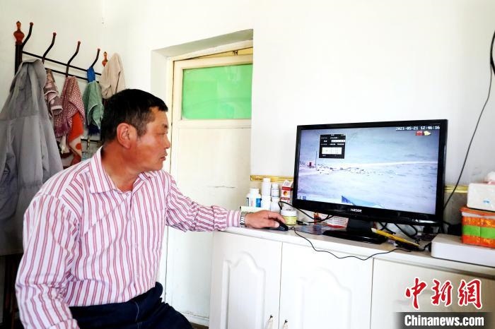 （奮進新征程建功新時代·大美邊疆）內蒙古草原牧民的新“幸福密碼”：新思想“扮靚”新生活