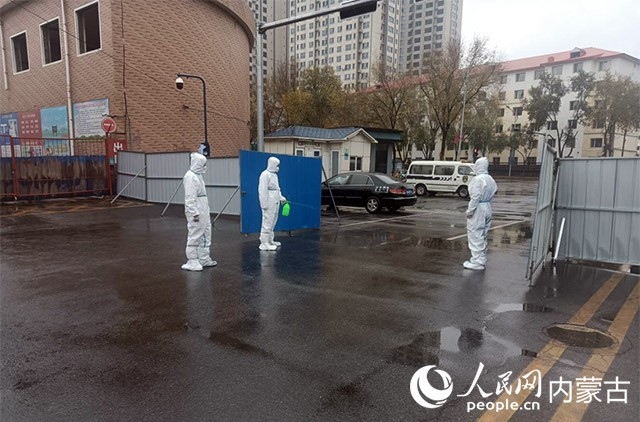 東瓦窯市場(chǎng)有序恢復(fù)開(kāi)放。賽罕區(qū)融媒體中心供圖