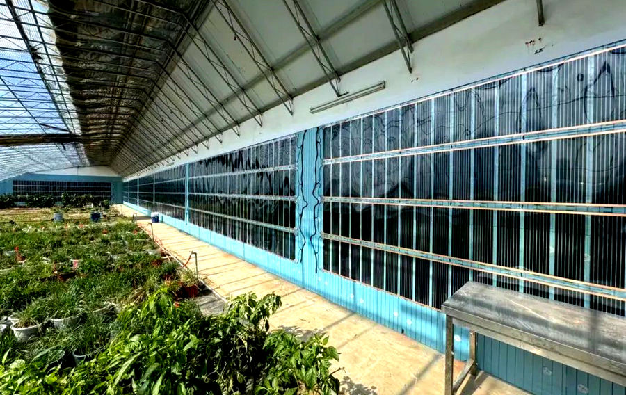 1743749773732745.jpg 電熱膜墻暖采用集中測(cè)溫控制.jpg