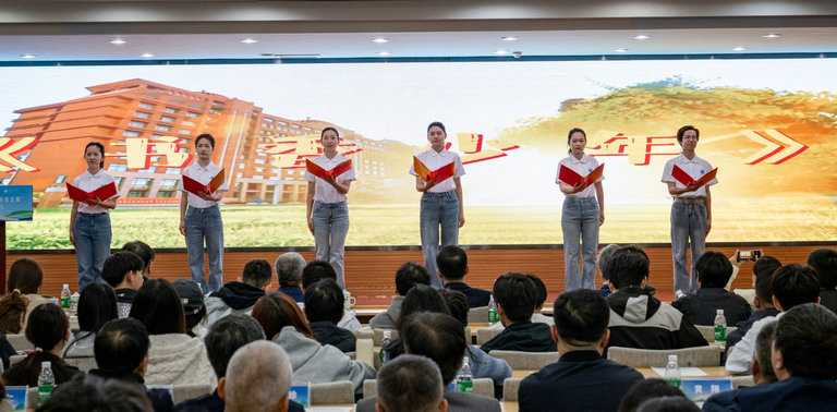 1745411788382423.jpg 讀書(shū)2.jpg