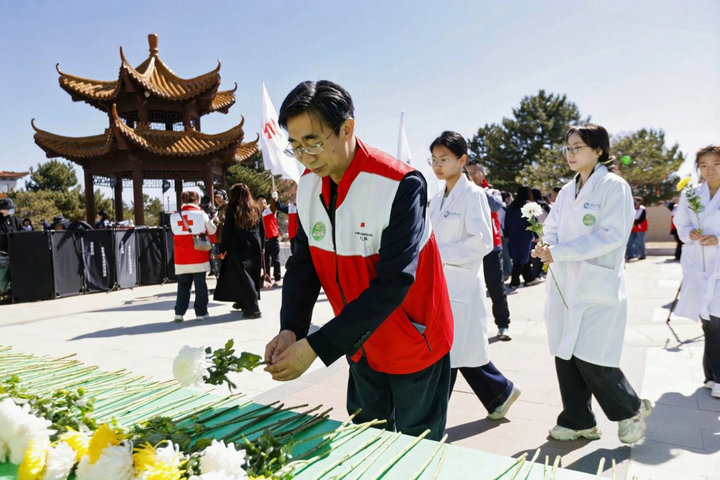 1775103435100289.jpg 捐獻(xiàn)3.jpg