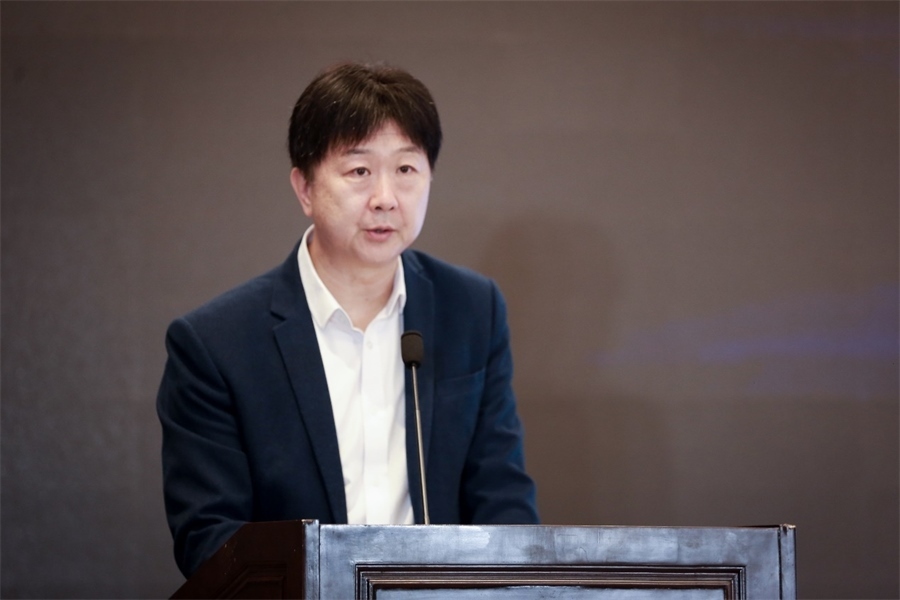 中國(guó)民主法制出版社黨委書記、社長(zhǎng)、總編輯 劉海濤