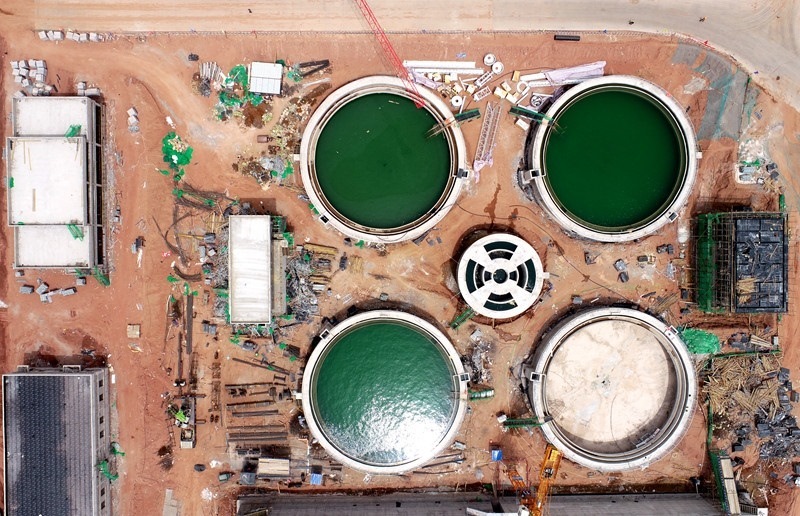 污水處理廠及水資源再生利用項(xiàng)目沉淀池。受訪者供圖