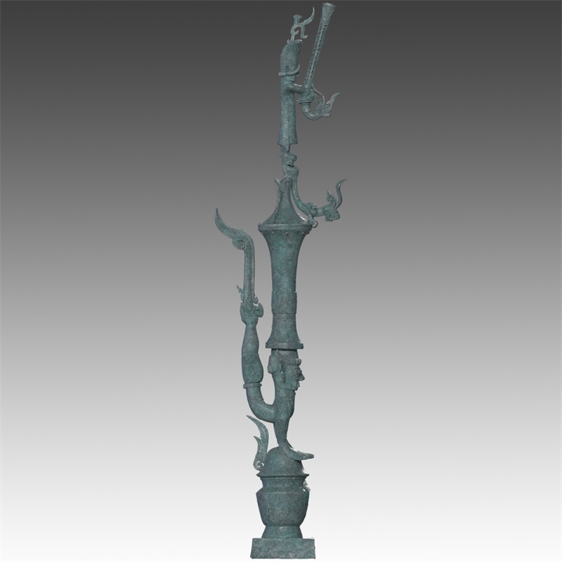 銅罍座倒立鳥足頂尊神像。四川省文物考古研究院供圖