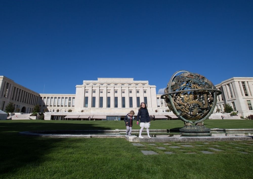 這是在瑞士日內(nèi)瓦拍攝的聯(lián)合國(guó)萬(wàn)國(guó)宮外景（2017年10月7日攝）。新華社記者 徐金泉 攝