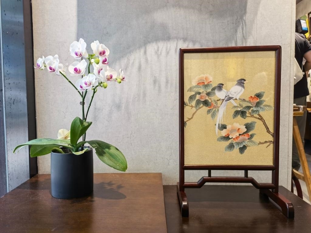 平江路上蘇繡工作室一角。新華社記者 楊依軍 攝