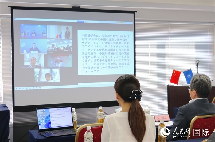 中國貿(mào)促會副會長柯良棟視頻致辭。人民網(wǎng) 許可攝