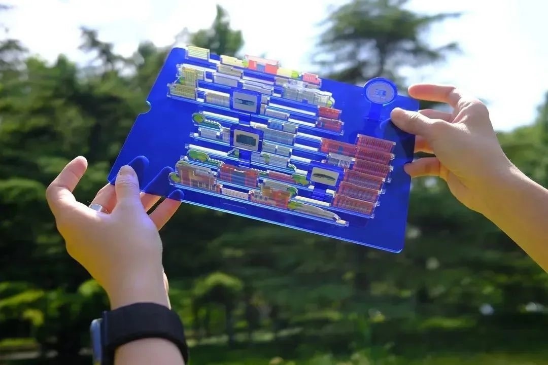 北京工業(yè)大學(xué)新版錄取通知書(shū)。校方供圖