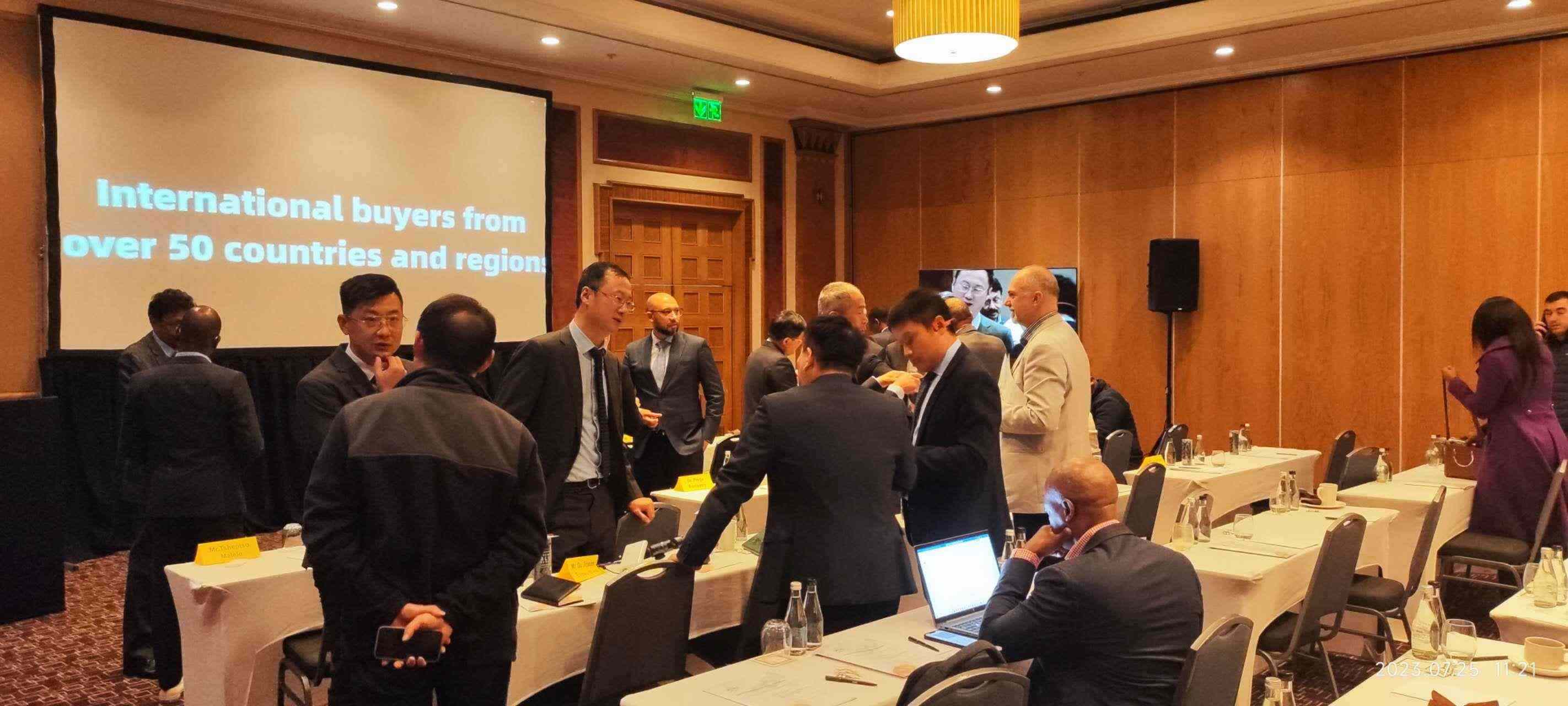 中南企業(yè)現(xiàn)場交流。圖片來源：貿(mào)促會(huì)