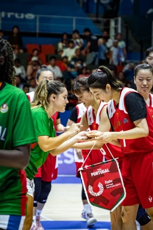 28日，成都大運(yùn)會(huì)女籃項(xiàng)目葡萄牙隊(duì)對(duì)戰(zhàn)中國隊(duì)。 受訪者供圖