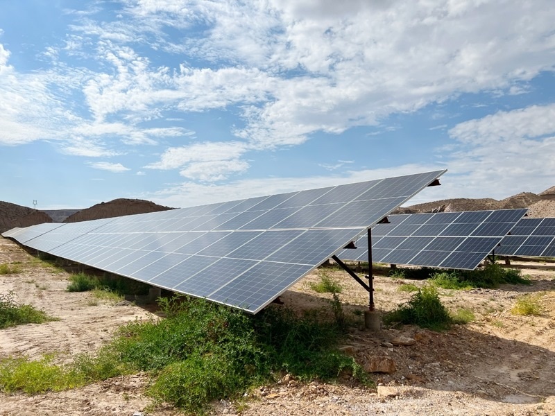 甘肅白銀深部銅礦廢石場100兆瓦光伏發(fā)電項(xiàng)目。受訪者供圖