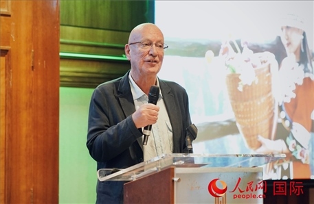 旅?作家魯珀特·帕克分享張家界旅行照片。人民網(wǎng) 郭錦標攝