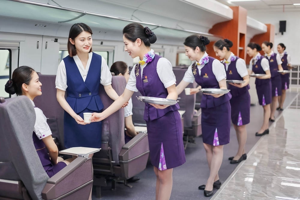 形象儀態(tài)塑造。