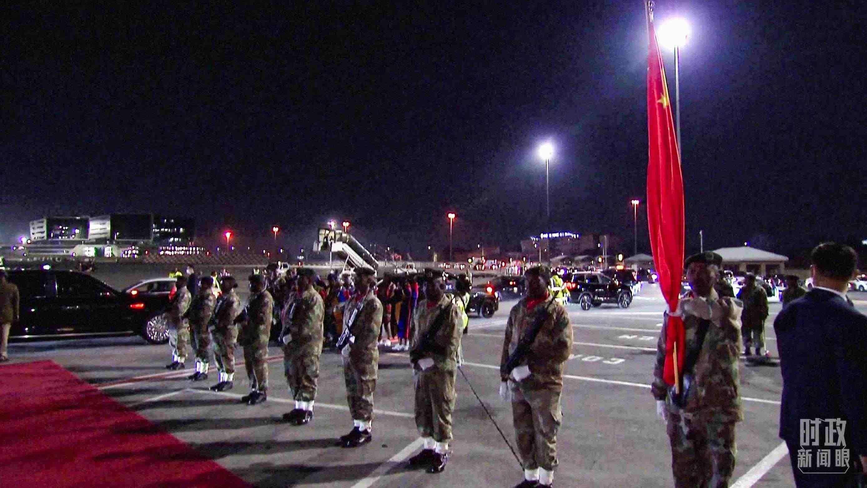 △機場現(xiàn)場的禮兵。