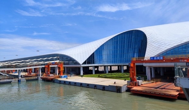 徐聞港樞紐大樓。人民網(wǎng) 樸馨語攝
