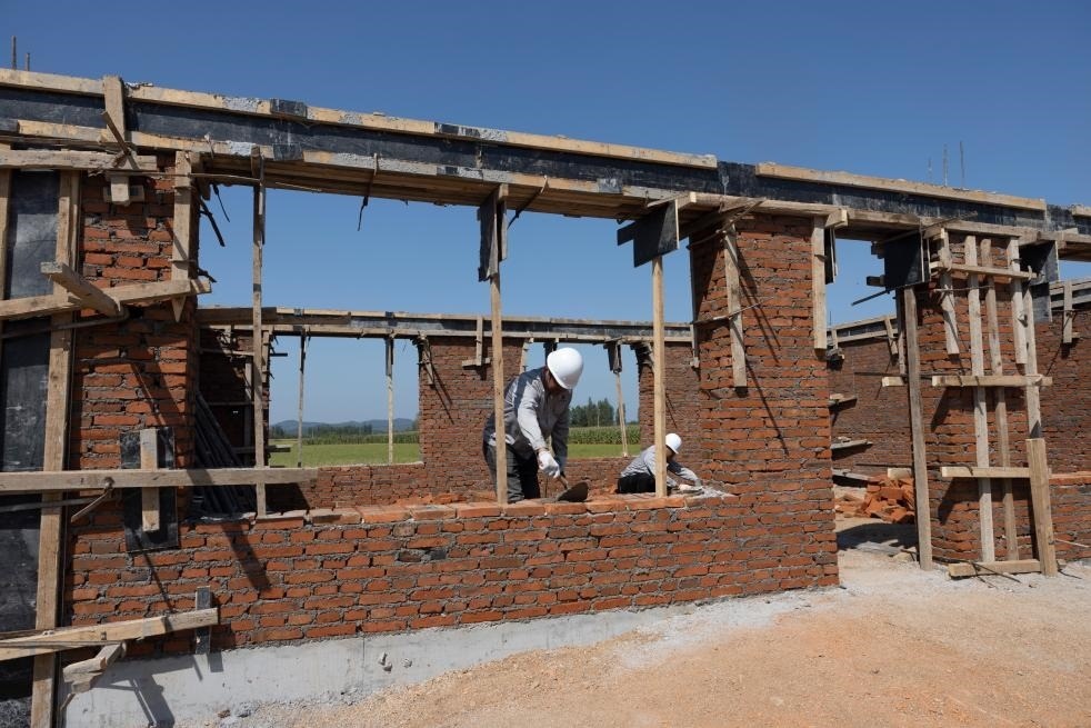 近日拍攝的黑龍江省尚志市老街基鄉(xiāng)龍王廟村。新華社記者 丁海濤 攝