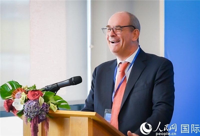 圖為倫敦?戶港代表致辭。人民網(wǎng) 郭錦標(biāo)攝