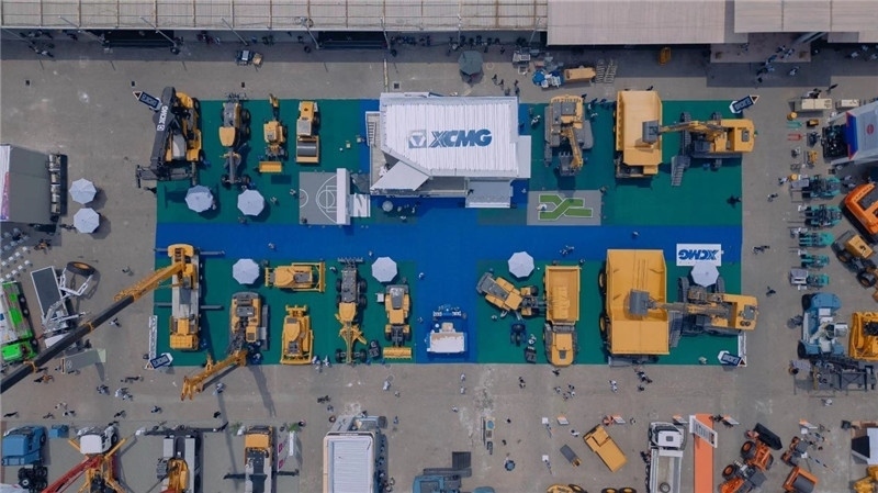 徐工集團3000㎡的展區(qū)。 石偉攝影