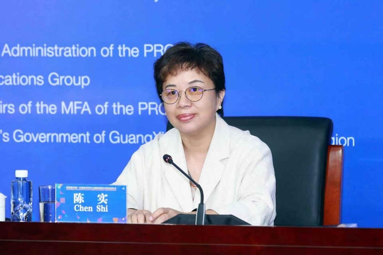 陳實主持嘉賓致辭環(huán)節(jié)。中國駐東盟使團供圖