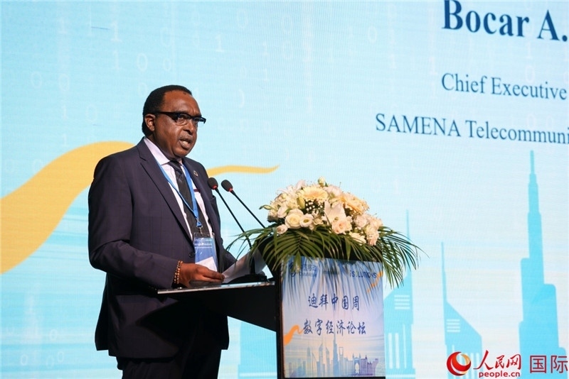 SAMENA電信協(xié)會(huì)首席執(zhí)行官博卡爾致辭。人民網(wǎng)記者任皓宇攝