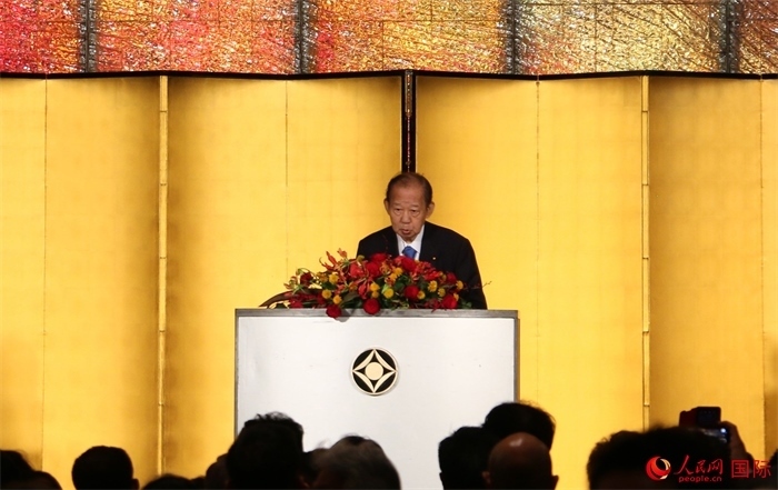 日中友好議員聯(lián)盟會(huì)長(zhǎng)二階俊博發(fā)表致辭。人民網(wǎng) 許可攝