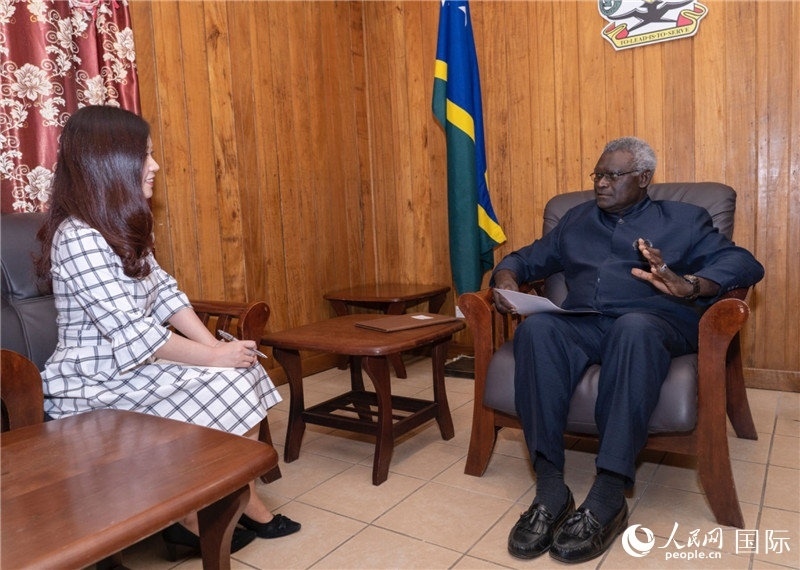 2023年9月14日，所羅門群島總理梅納西·索加瓦雷在首都霍尼亞拉接受人民網(wǎng)記者專訪。人民網(wǎng) 賀吉攝