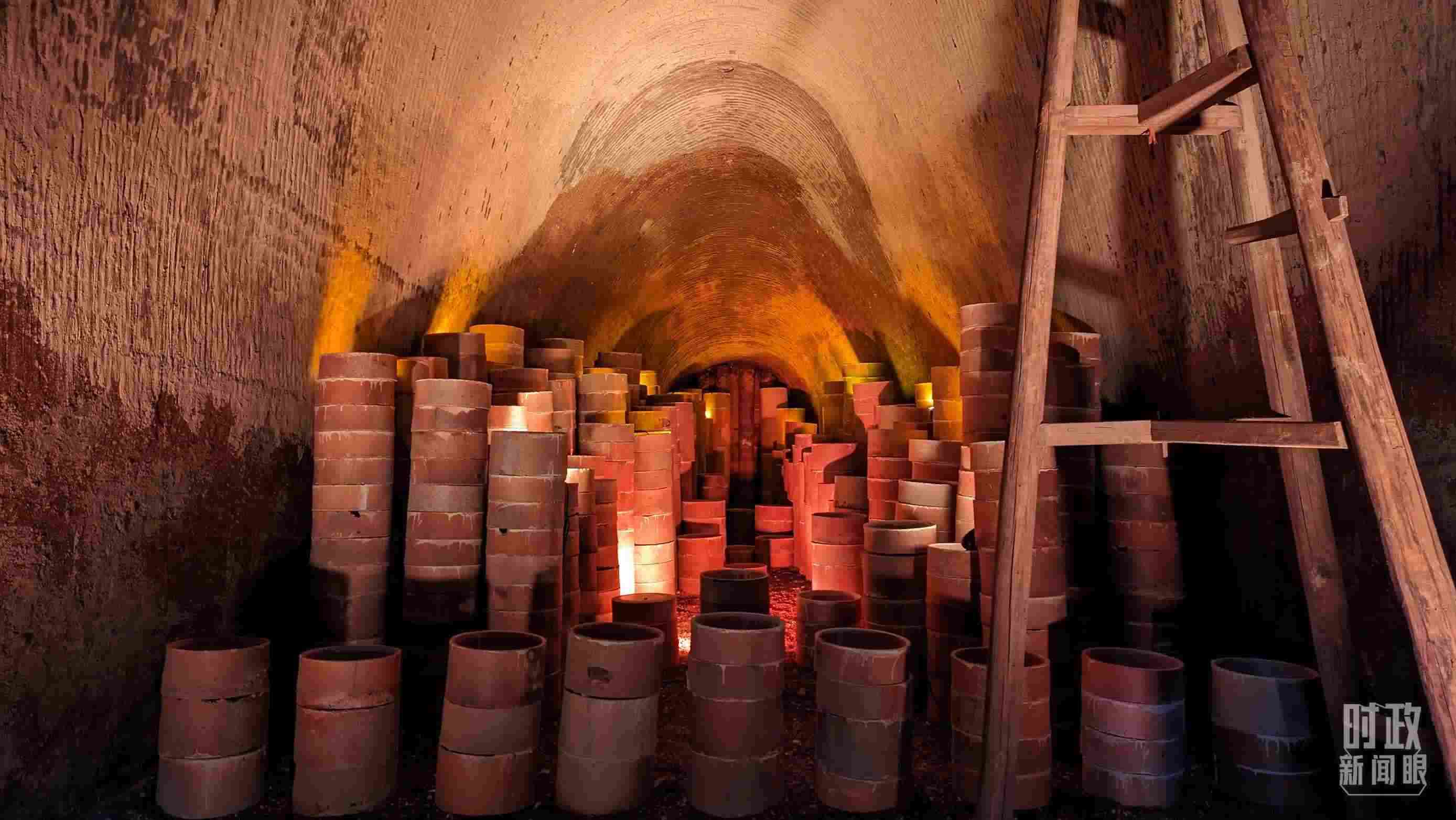 △當(dāng)?shù)噩F(xiàn)存最大的柴窯——徐家窯。（總臺央視記者朱超拍攝）