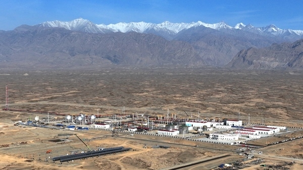 塔里木油田博孜天然氣處理廠。陳士兵 攝