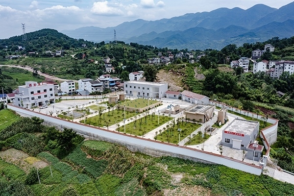 建成后的西沱鎮(zhèn)水廠。受訪者供圖