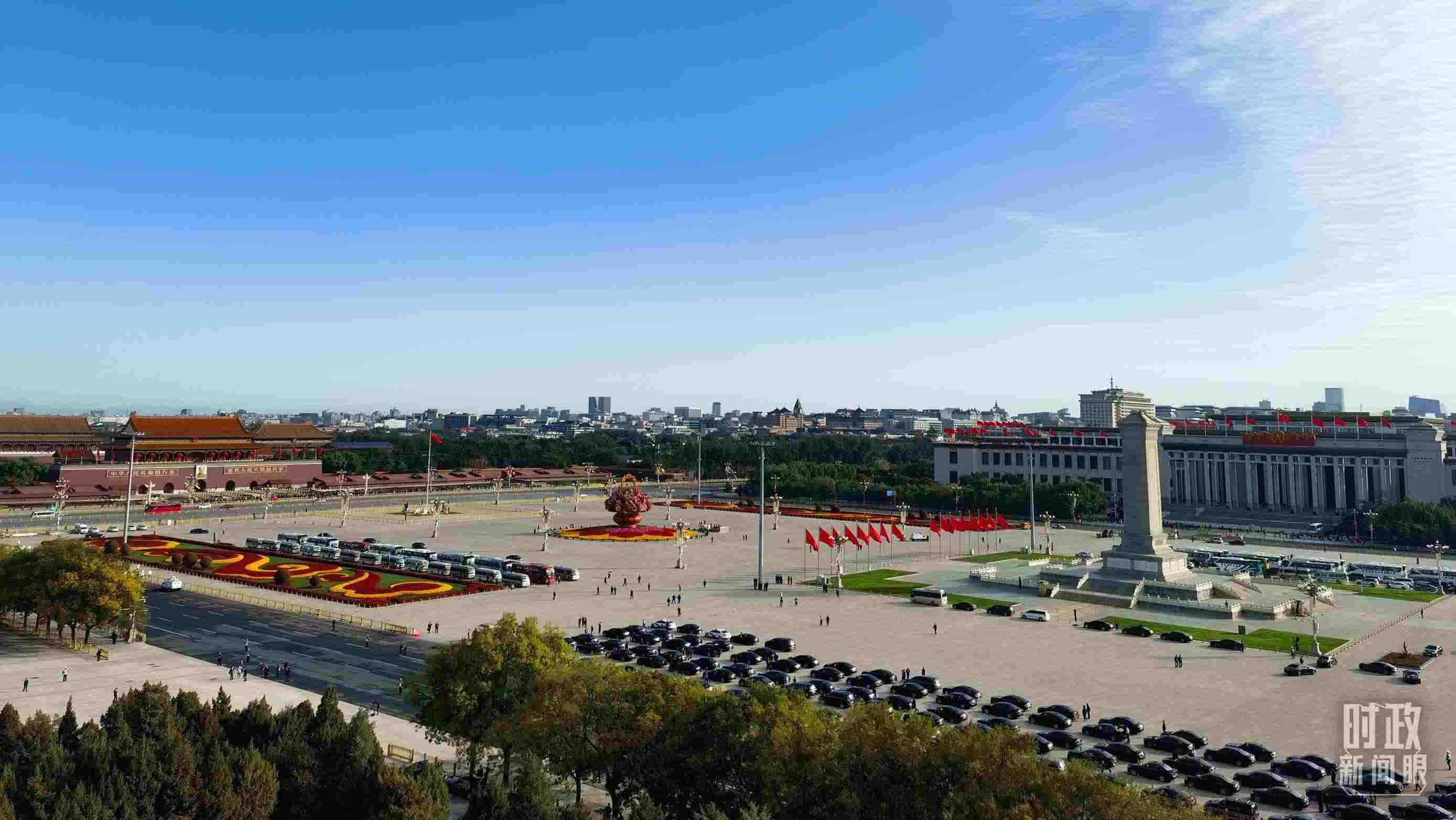 △18日的天安門廣場(chǎng)。（總臺(tái)央視記者周志國(guó)拍攝）