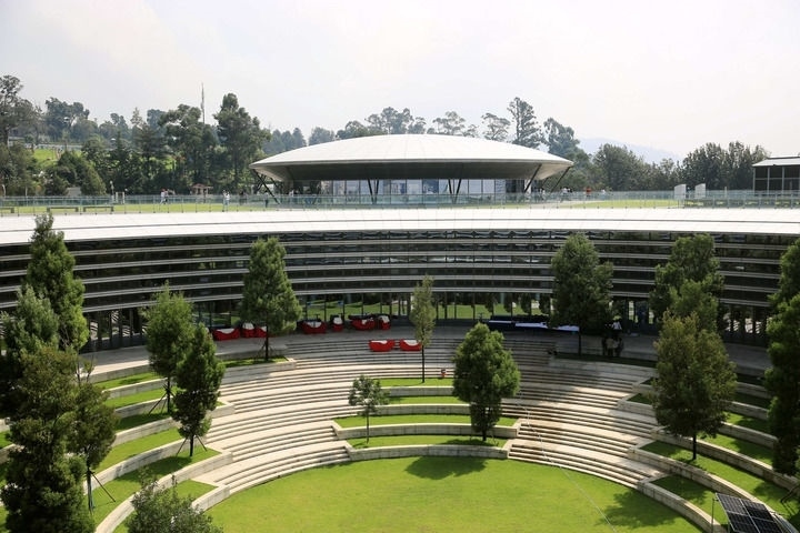 這是在埃塞俄比亞首都亞的斯亞貝巴拍攝的河岸綠色發(fā)展項目設施之一科技博物館（9月16日攝）。新華社記者 汪平 攝