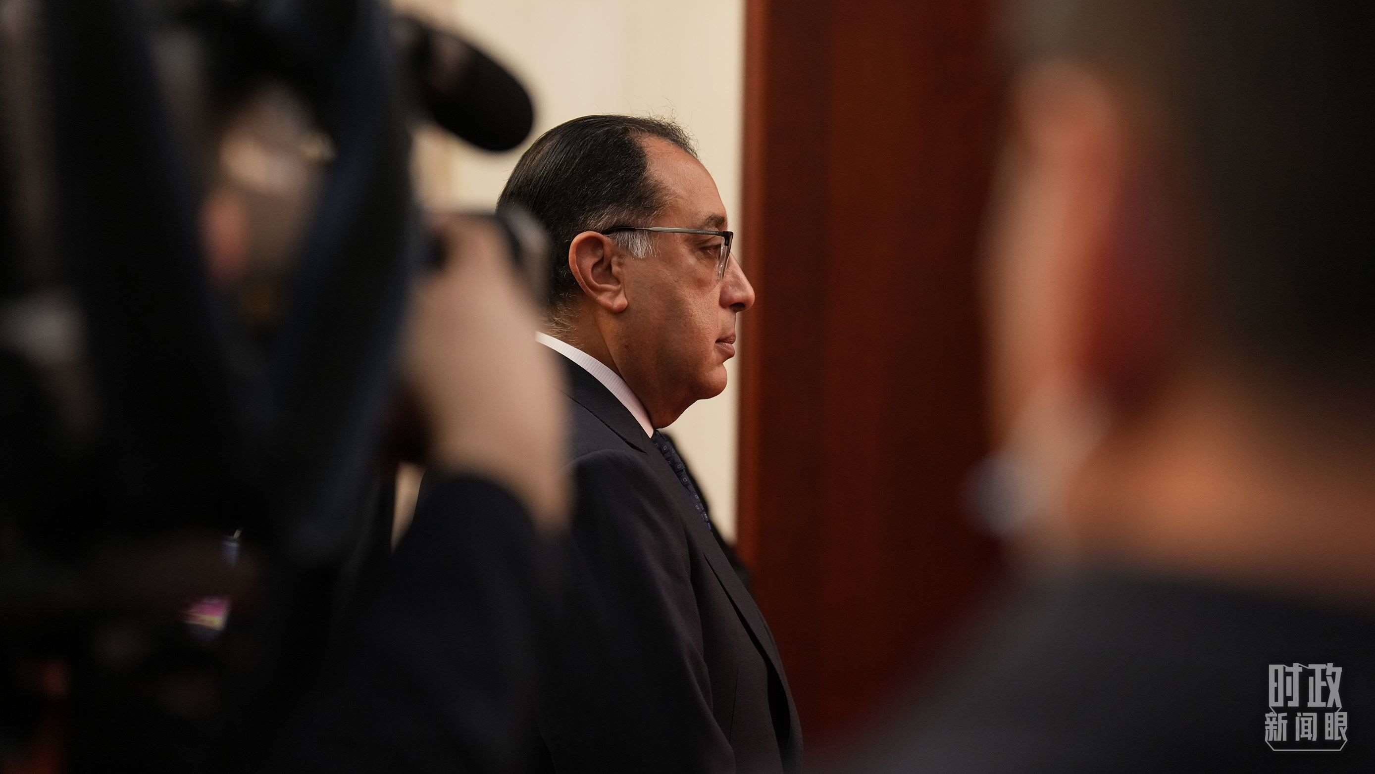 △人民大會堂，埃及總理馬德布利正在等候會見開始。（總臺國廣記者李晉拍攝）