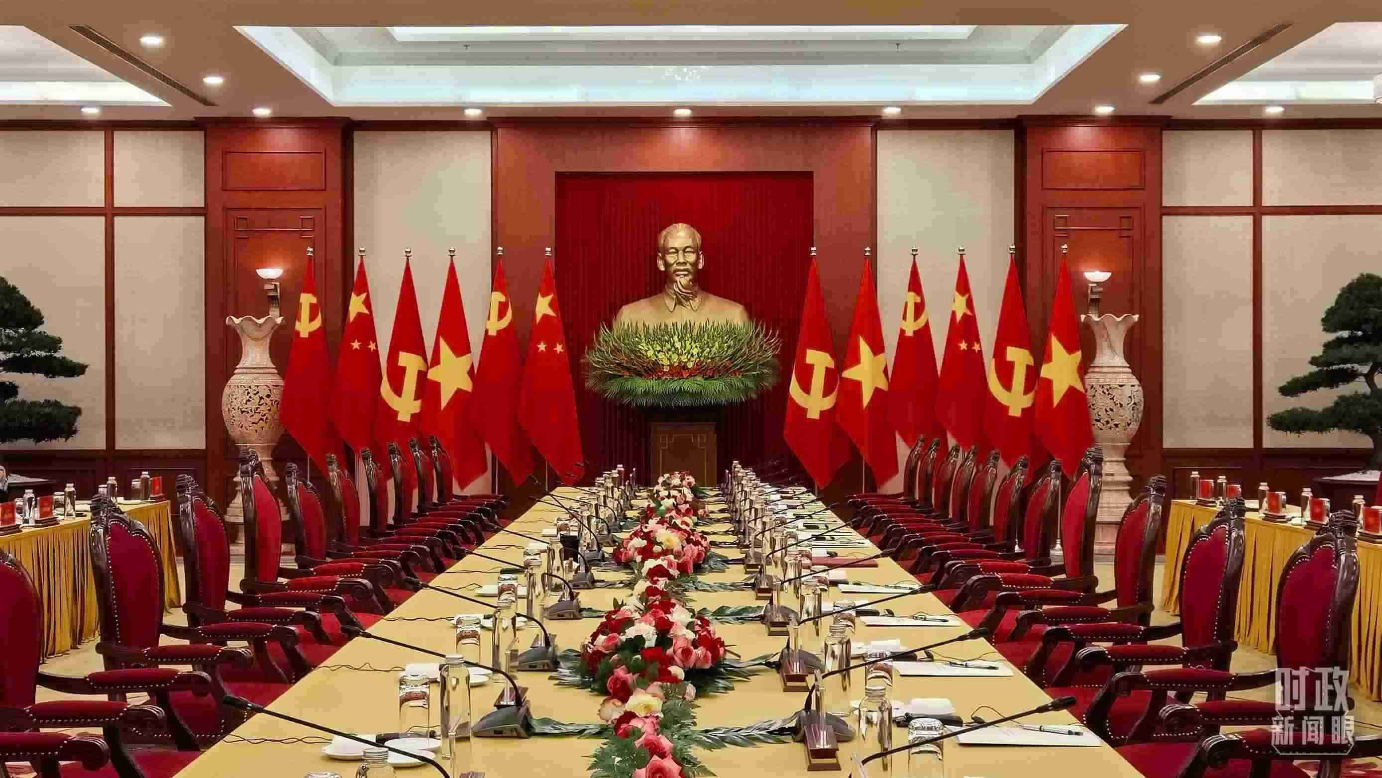 △當?shù)貢r間12月12日下午，習近平在這里與阮富仲舉行會談，這是會談開始前的場景。（總臺央視記者邢彬拍攝）