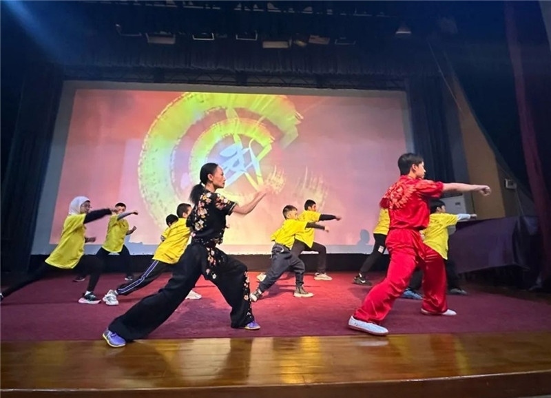 圖為2023“中華文化大樂園—埃及開羅營”閉幕式活動現(xiàn)場。主辦方供圖