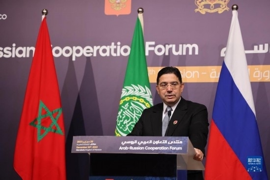 12月20日，在摩洛哥南部城市馬拉喀什舉行的第六屆阿拉伯-俄羅斯合作論壇主議程結(jié)束后，摩洛哥外交大臣布里達(dá)在記者會(huì)上講話。新華社記者霍晶攝