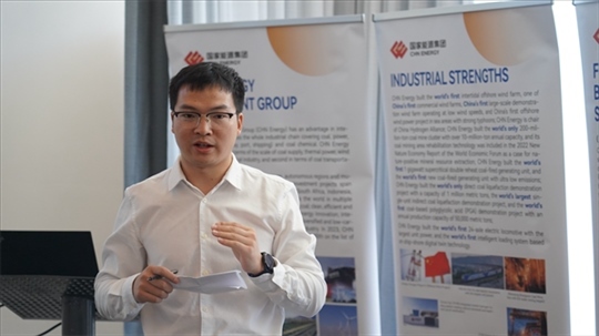 龍源公司代表發(fā)言致辭。 人民網 張茜攝