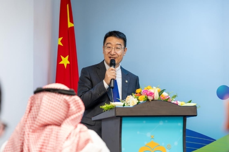 沙特智慧宮語言公司董事長馬永亮致辭。主辦方供圖