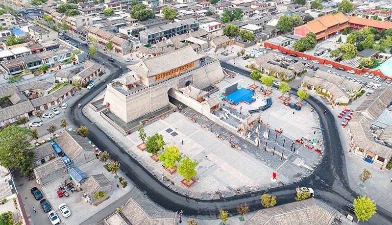 2022年9月8日，航拍河北正定古城陽和樓與正定歷史文化街。