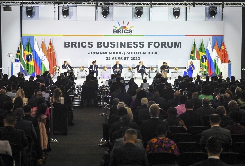 這是2023年8月22日在南非約翰內(nèi)斯堡拍攝的金磚國(guó)家工商論壇現(xiàn)場(chǎng)。新華社記者 李亞輝 攝