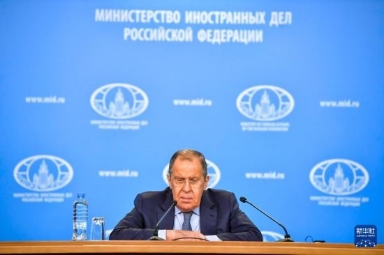 1月18日，在俄羅斯首都莫斯科，俄羅斯外長拉夫羅夫回答記者提問。新華社發(fā)（亞歷山大攝）