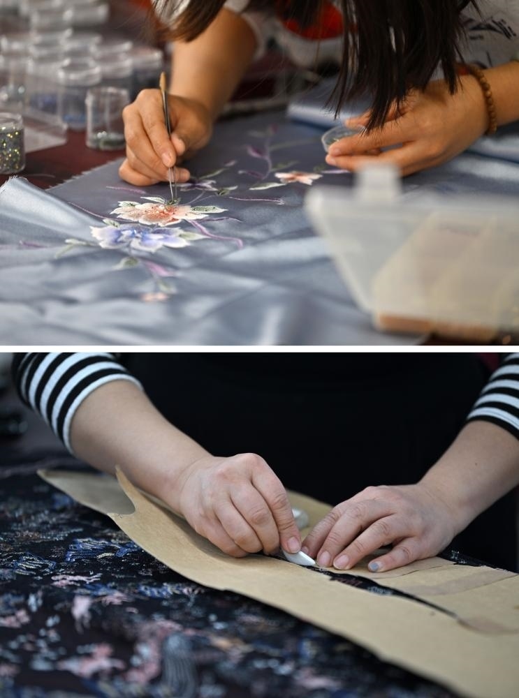 拼版照片：上圖為老美華定制車間的制衣師傅在面料上貼鉆；下圖為老美華定制車間的制衣師傅在面料上劃線（2023年12月8日攝）。天津老美華始創(chuàng)于1911年，歷史上以“千層底”布鞋聞名，是享譽(yù)津門的“中華老字號(hào)”。新華社記者 李然 攝