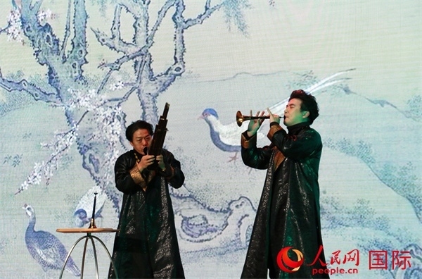 嗩吶表演《百鳥朝鳳》。人民網 許可攝