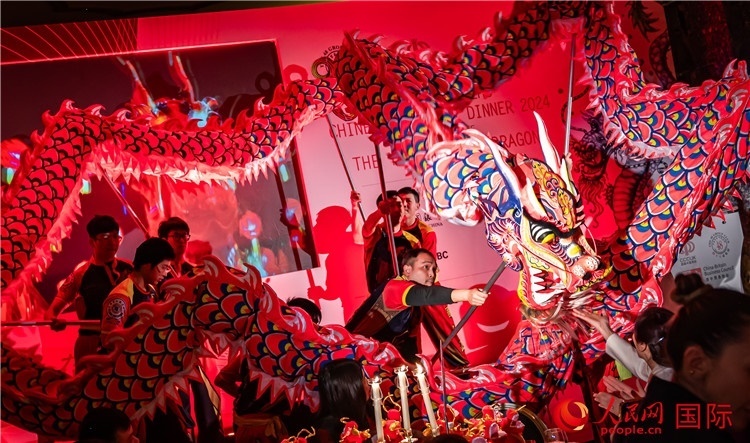 “共慶中國(guó)年 共享新機(jī)遇”破冰者新春晚宴現(xiàn)場(chǎng)盛況。人民網(wǎng) 郭錦標(biāo)攝